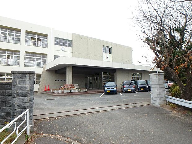 篠栗町立勢門小学校（約1,500m・徒歩19分）