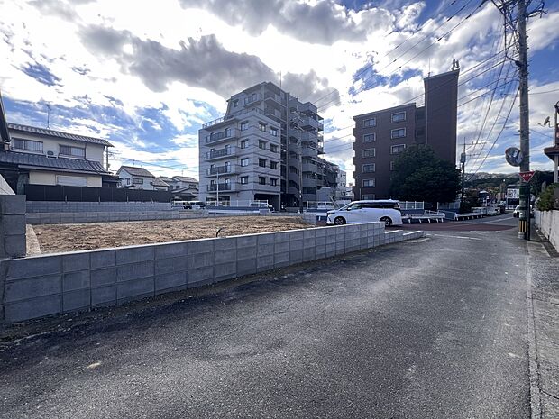 【前面道路含む現地写真】接道:北側4m公道