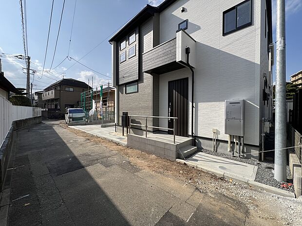 【前面道路含む現地写真】前面道路：南東側4ｍ公道