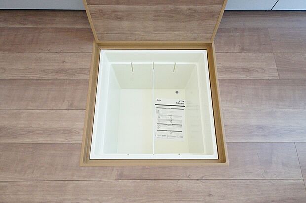 【その他設備】床下収納(同仕様)