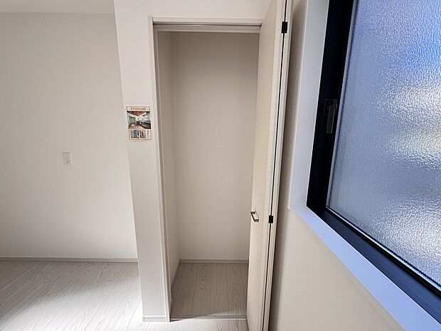 【収納】キッチン横 パントリー収納(1号棟)