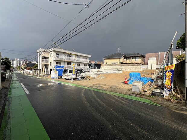 【前面道路含む現地写真】前面道路：南側5.9ｍ公道