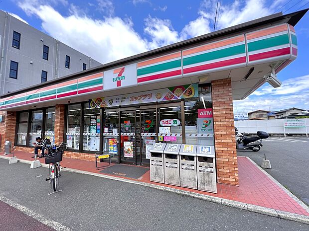 セブン-イレブン 福岡西長住店（約350m・徒歩5分）