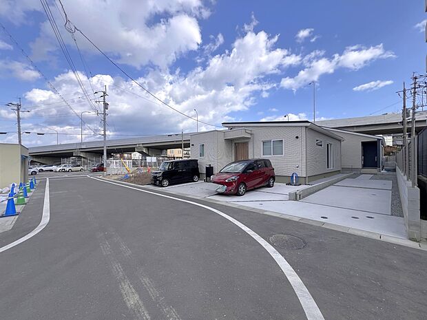 【前面道路含む現地写真】前面道路:西側6m公道