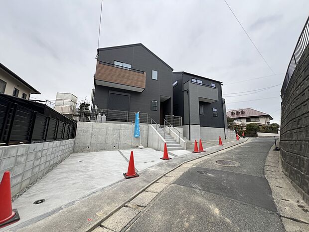 【前面道路含む現地写真】前面道路:東側4m公道