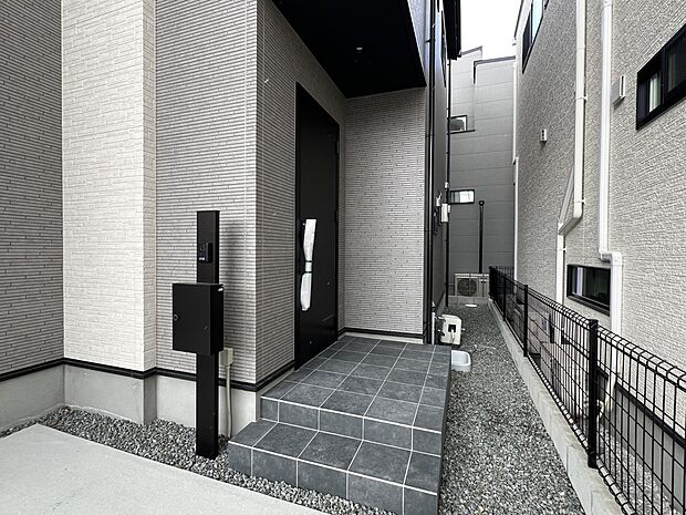 【玄関】玄関アプローチ