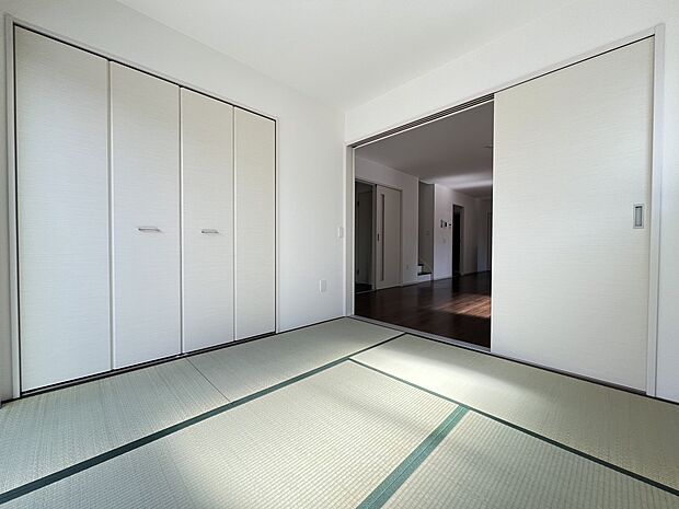 【和室】4.5帖の和室 リビングに隣接した居室です(3号棟)