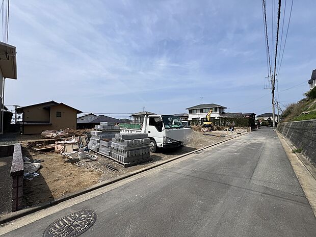 【前面道路含む現地写真】東側4.2m公道