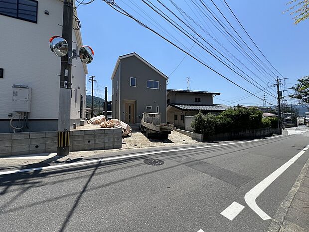 【前面道路含む現地写真】北西側5.8m公道