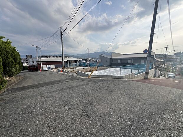 【前面道路含む現地写真】東側5.9m公道