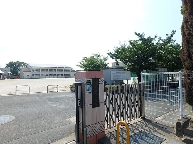 春日市立春日北小学校（約600m・徒歩8分）