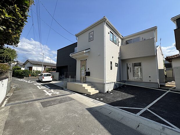 【前面道路含む現地写真】前面道路:北東側4m公道