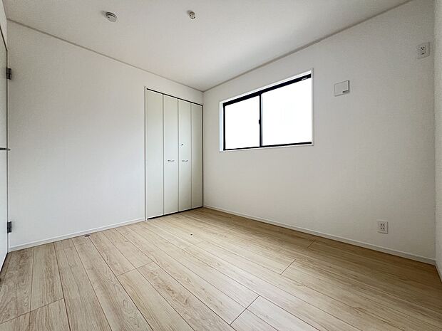 【洋室】洋室5.2帖　2階には洋室を4部屋ご用意いたしました(2号棟)