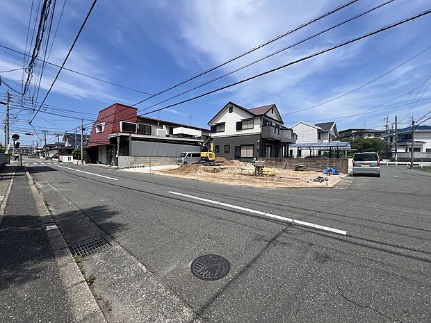 【前面道路含む現地写真】前面道路：西側8ｍ公道