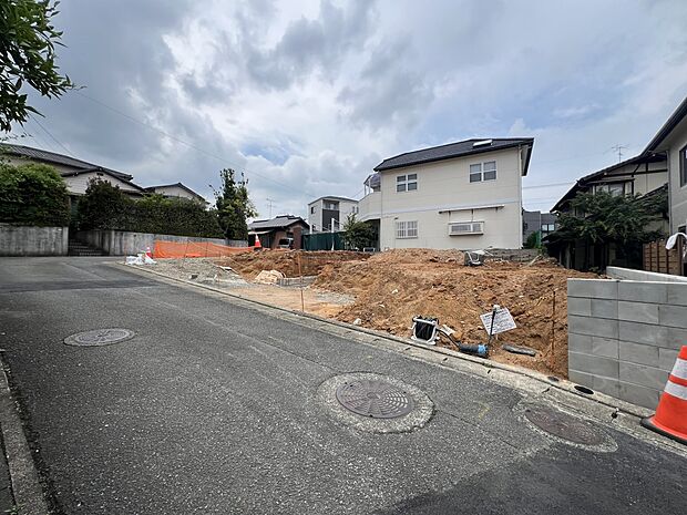 【前面道路含む現地写真】前面道路：南東側4.3ｍ公道