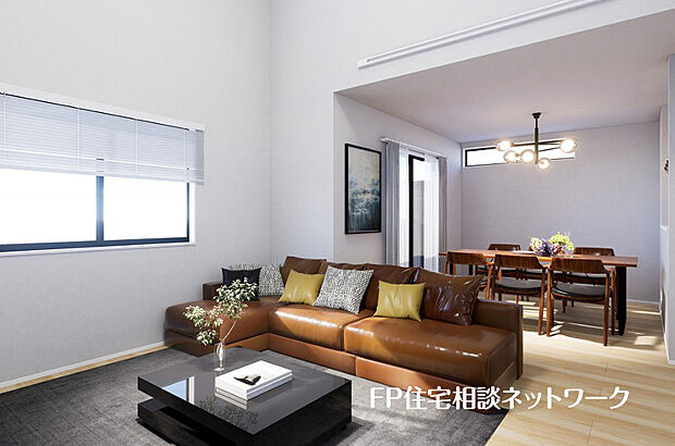 19.5帖の広々LDK。ダイニングテーブルやソファー、ローテーブルなどの家具の配置もしっかりと考えられています。ゆったりとした広さの空間でご家族だんらんの時間をお過ごしください。