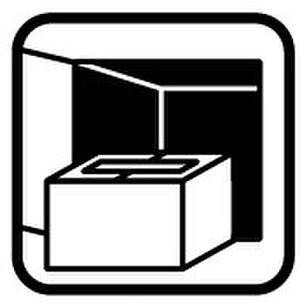 【宅配ボックス】宅配便の配達時に不在でも、荷物を入れられる鍵付きの宅配ボックス。インターネットで買い物をすることが多い方、配送時間帯に家にいることが少ない方に嬉しい設備。再配達を頼む必要がなくなり、便利ですね。