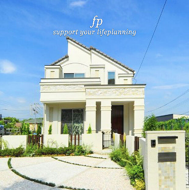 【【建物プラン例】~エレガントスタイルの家】雅やかで端正な佇まいをコンセプトに天然石とモザイクタイルで上品に仕上げたデザイン。