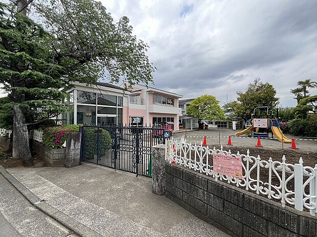 中山幼稚園（約500m）