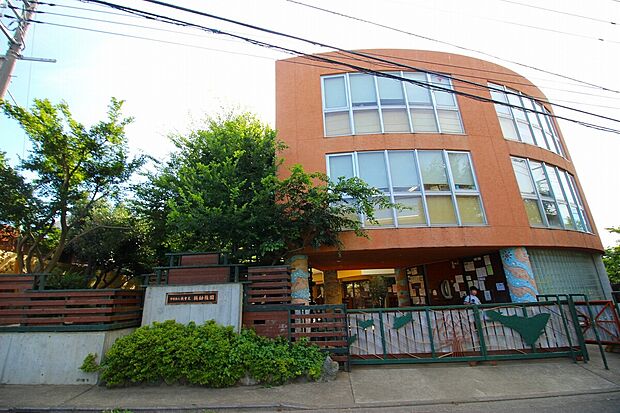 橘幼稚園(約600m)