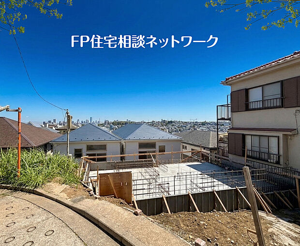 【「大口」駅徒歩15分の好立地】「大口」駅徒歩15分、「妙蓮寺」駅も徒歩圏内。「鶴見」駅へのバス便もあり、都内へのアクセス良好です。