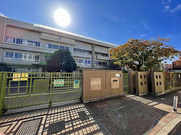 横浜市井田小学校(約950m)