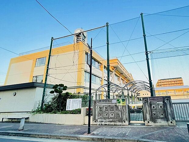 川崎市立小田小学校（約500m）