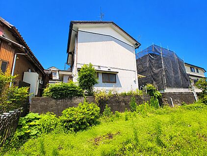 ～陽光に照らされた高台の住まい～