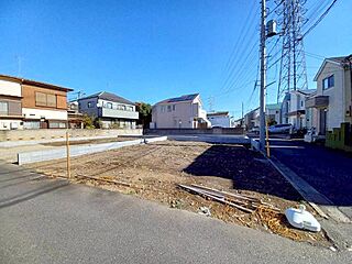 並列駐車２台/ＬＤＫ１６～１９帖/各棟異なるプラン/非常時も安心な太陽光パネル その他