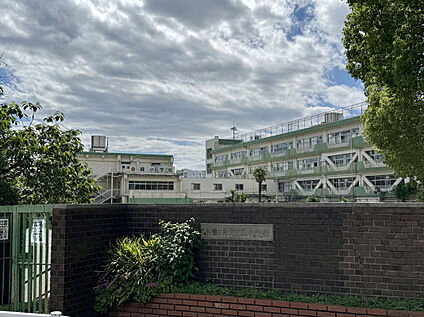 小金井市立緑小学校 1069ｍ(徒歩14分)