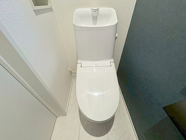 【トイレ】■モデルハウスのご案内や、ショールームにてキッチン等水回り設備や、フローリング等の建材や外壁材の実物をご覧頂けます
■お気軽にお問合せ下さい