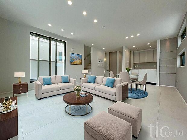 【ＬＤＫ】
拘りつまったデザイナース住宅♪家具はCGです♪