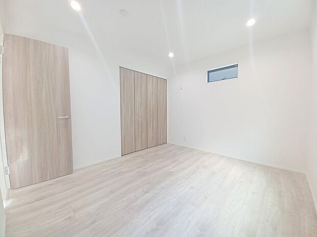 【施工例】■モデルハウスのご案内や、ショールームにてキッチン等水回り設備や、フローリング等の建材や外壁材の実物をご覧頂けます
■お気軽にお問合せ下さい