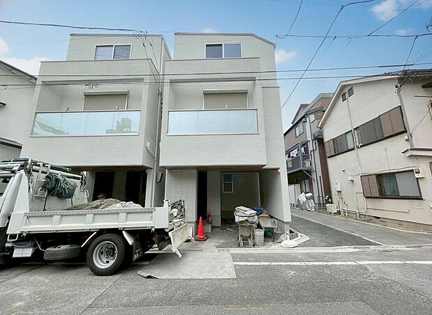 【外観】下町情緒が漂う落ち着いた住環境