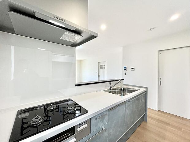 お料理を効率的に、楽しく！システムキッチン    