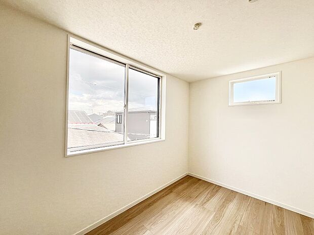 爽やかな日差しがお部屋全体を優しく包み込んでくれます