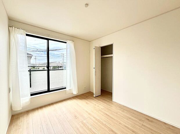 収納が充実しているので居住スペースを広々使えます