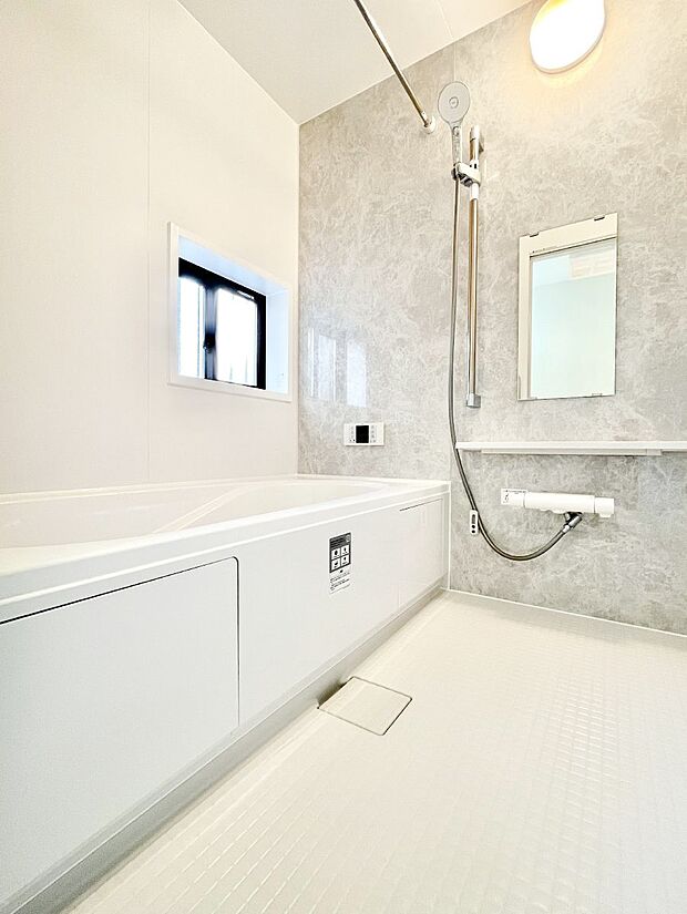 一日の疲れを癒やす大切なバスタイム。ゆっくりとお風呂を楽しんで疲れをとりたいですね!