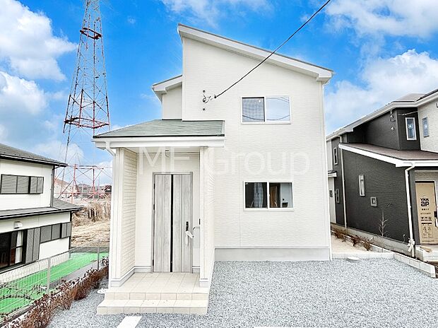 上質感あふれる外観デザイン。魅力の住まいを実現。