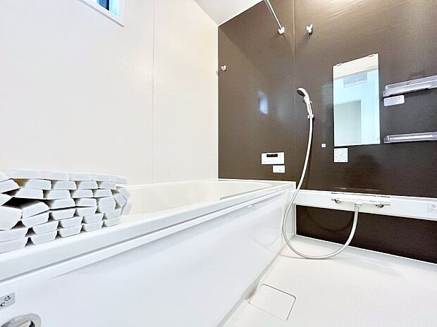 落ち着いた雰囲気でゆっくりお寛ぎいただけるバスルーム