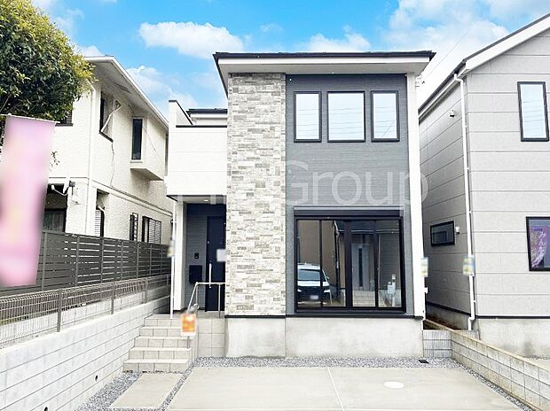 たっぷりの陽光と心地よい風が舞い込む住まい