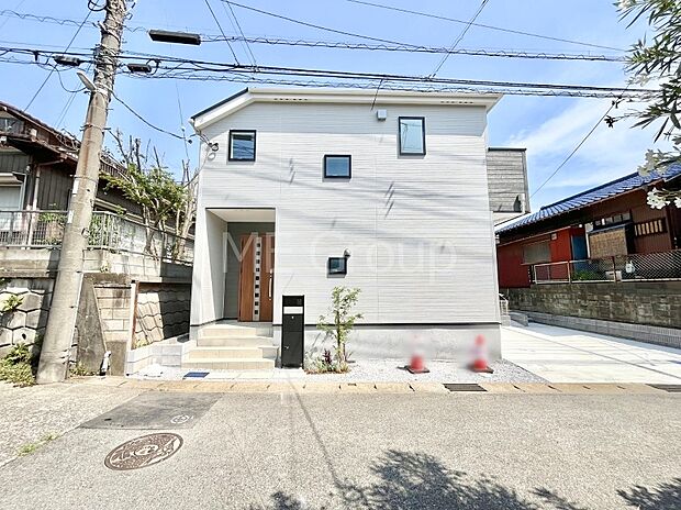 4LDK。南向きバルコニーのある明るい住まい。
