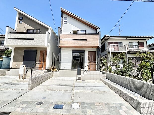 たっぷりの陽光と心地よい風が舞い込む住まい
