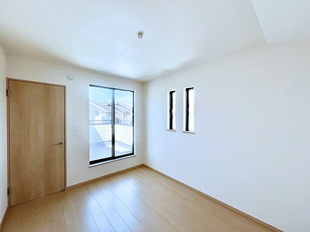 爽やかな日差しがお部屋全体を優しく包み込んでくれます