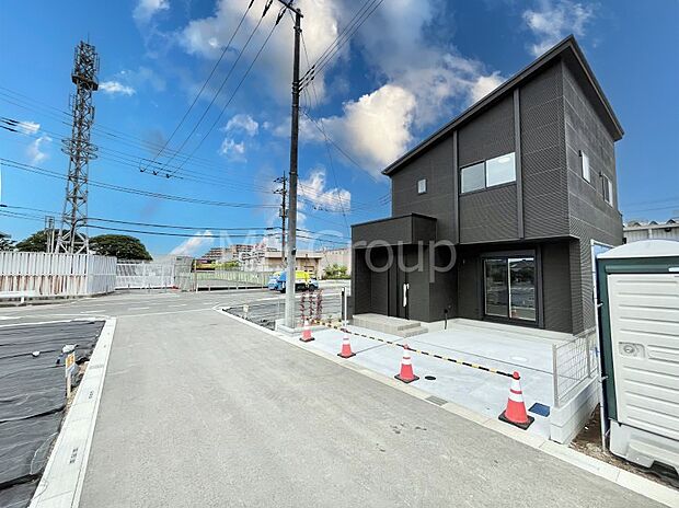 【前面道路含む現地写真】堂々完成！！ ここから始まる新生活を応援いたします！ 