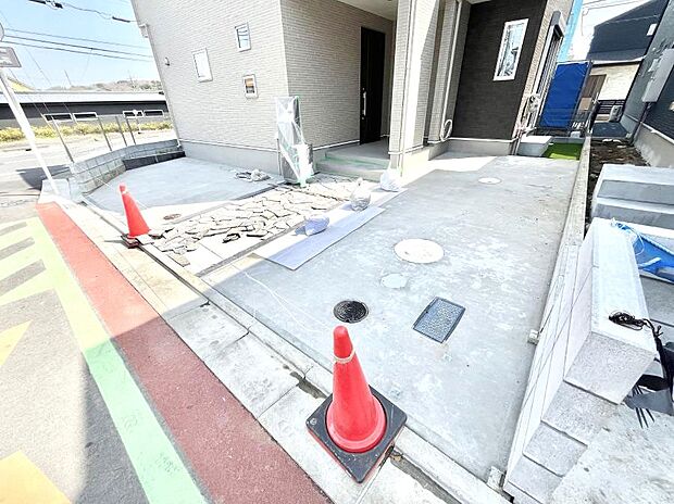 【駐車場】生活に欠かせない駐車スペース。