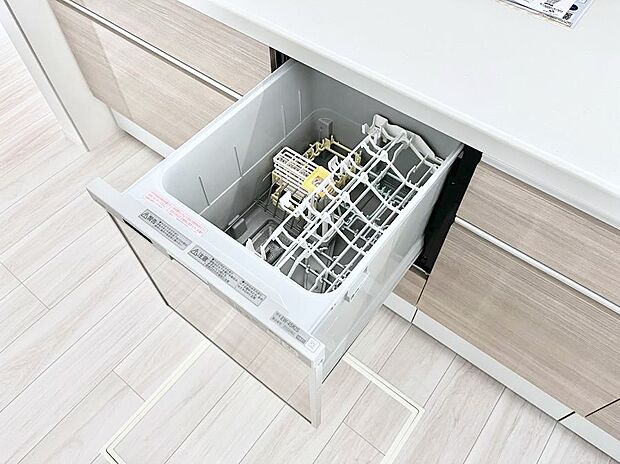 【食洗機】面倒なお片づけは食洗機にお任せ！家事の負担が減って、時間にも気持ちにもゆとりができます。