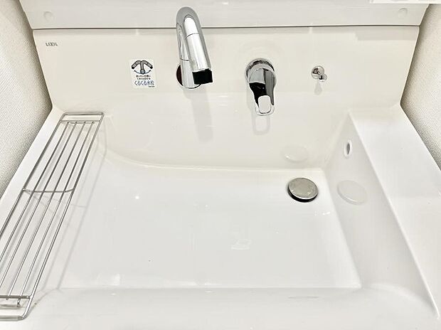 【ハンドシャワー水栓】ハンドシャワー付き!使いやすい洗面台。