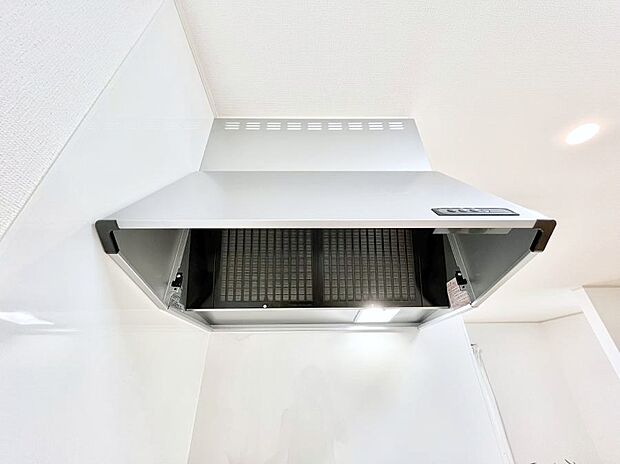 【レンジフード】基本的なお手入れはフィルターのみ！お手入れのしやすさも魅力です。