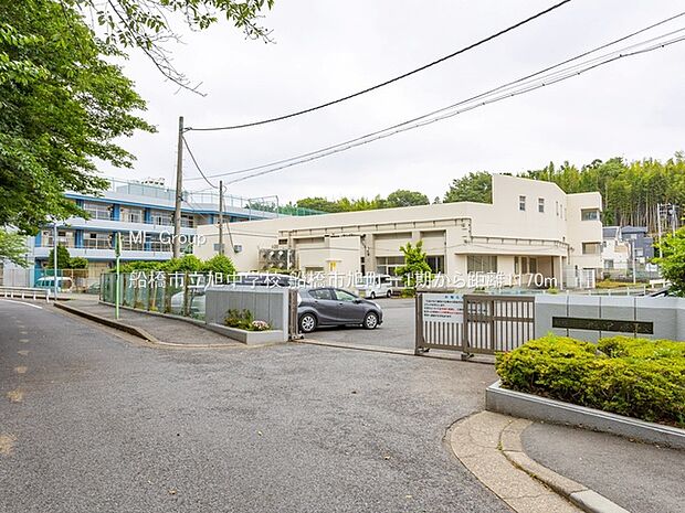 船橋市立旭中学校（約1,170m・徒歩15分）